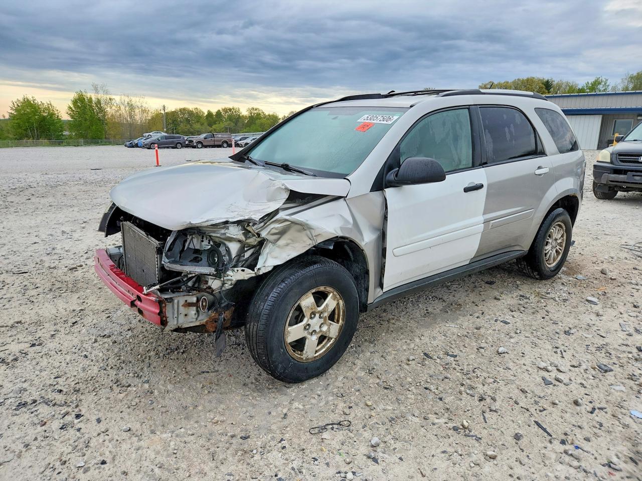 Salvage Chevrolet Equinox Image