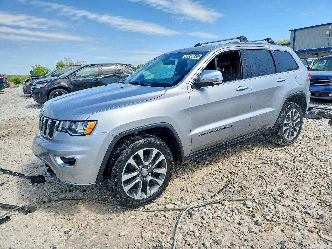 Salvage Jeep Cherokee Image
