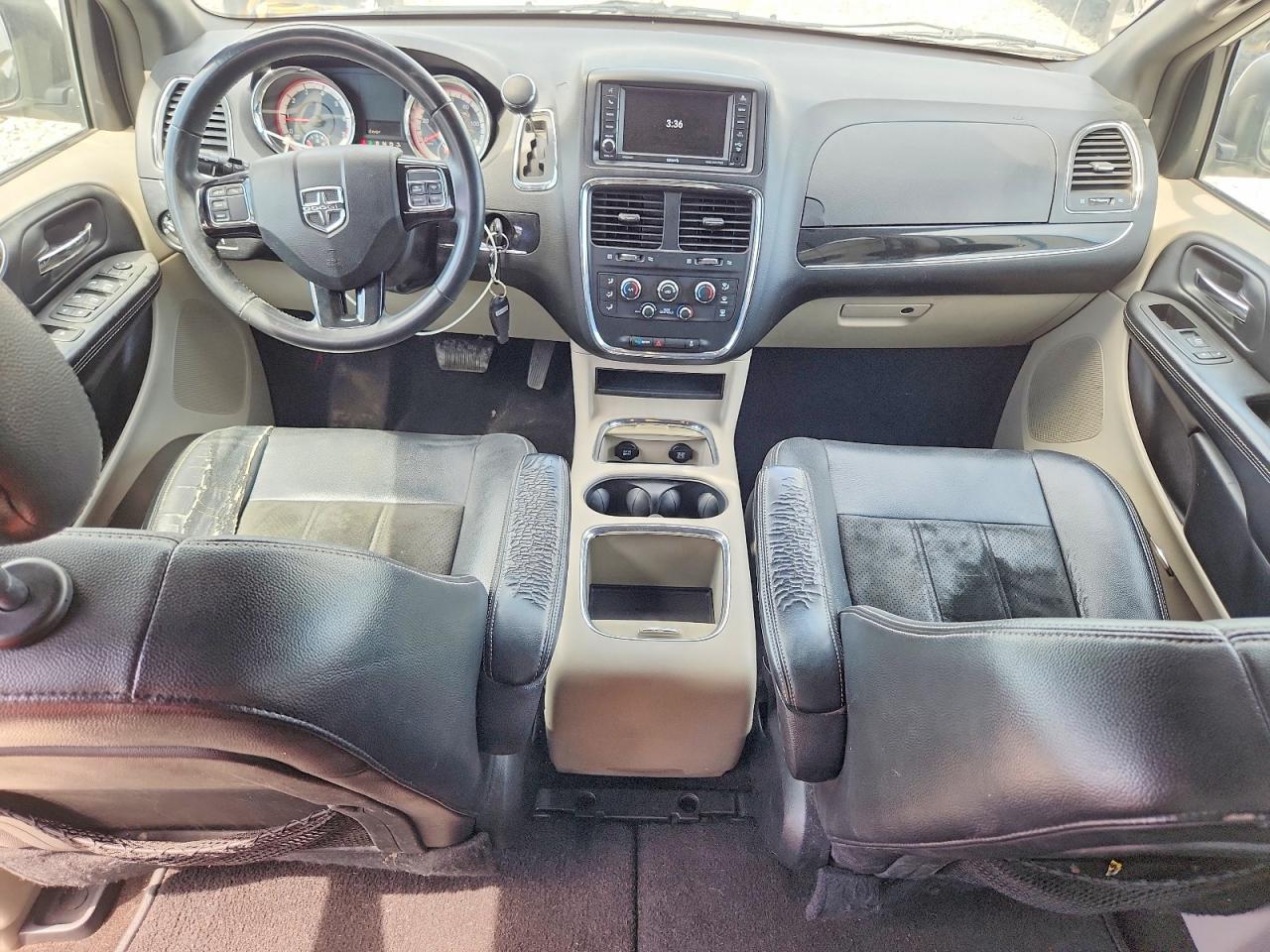 Dodge Caravan Sxt