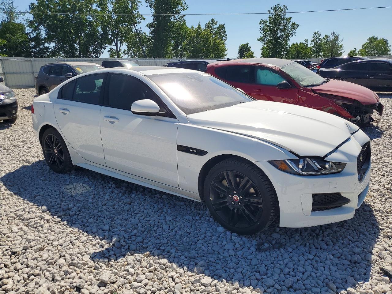 Jaguar XE R - Sport