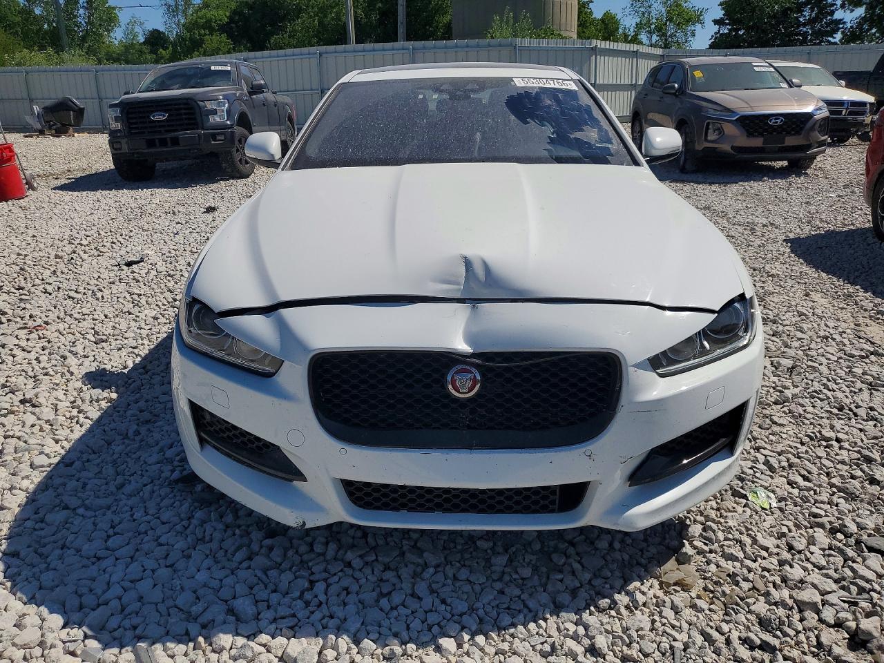 Jaguar XE R - Sport