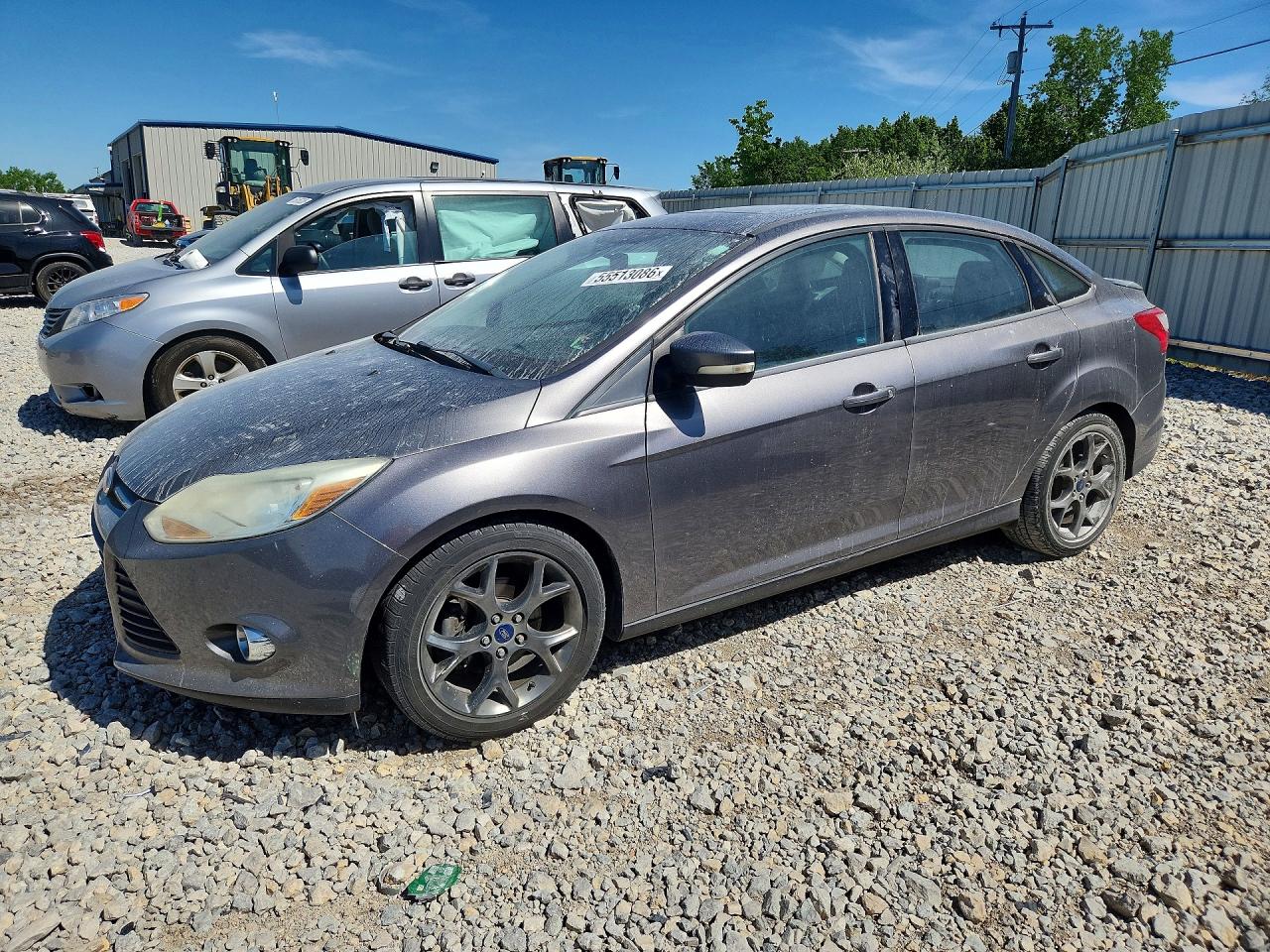 Salvage Ford Focus Image