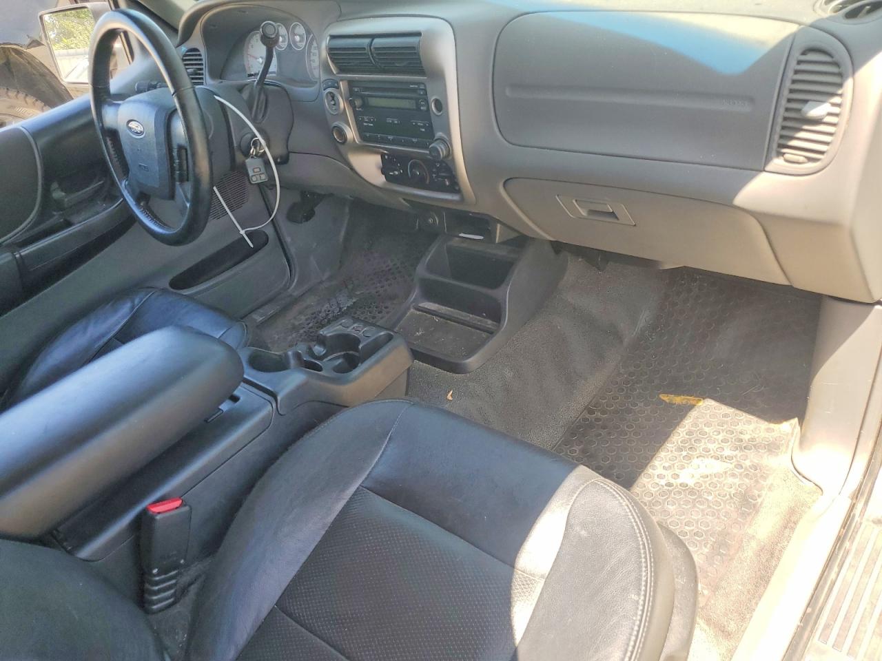 Ford Ranger Super Cab