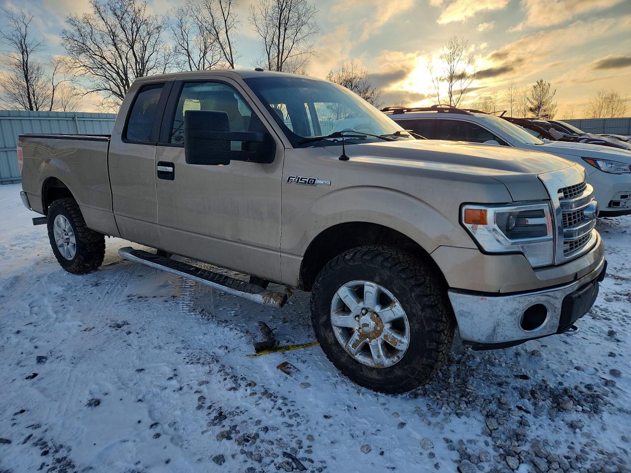 Ford F-150 Super Cab