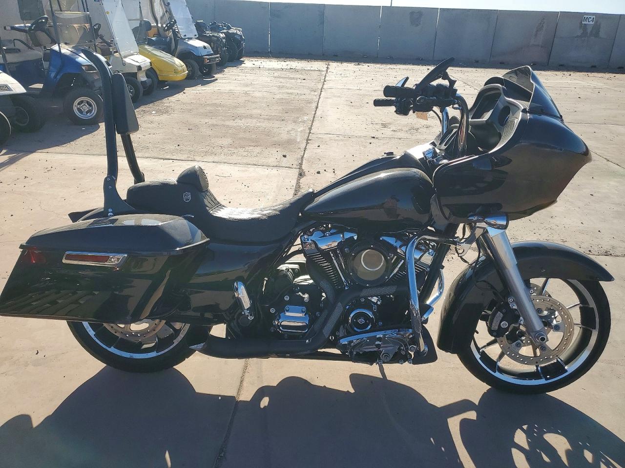 Salvage Harley-Davidson Fl Image