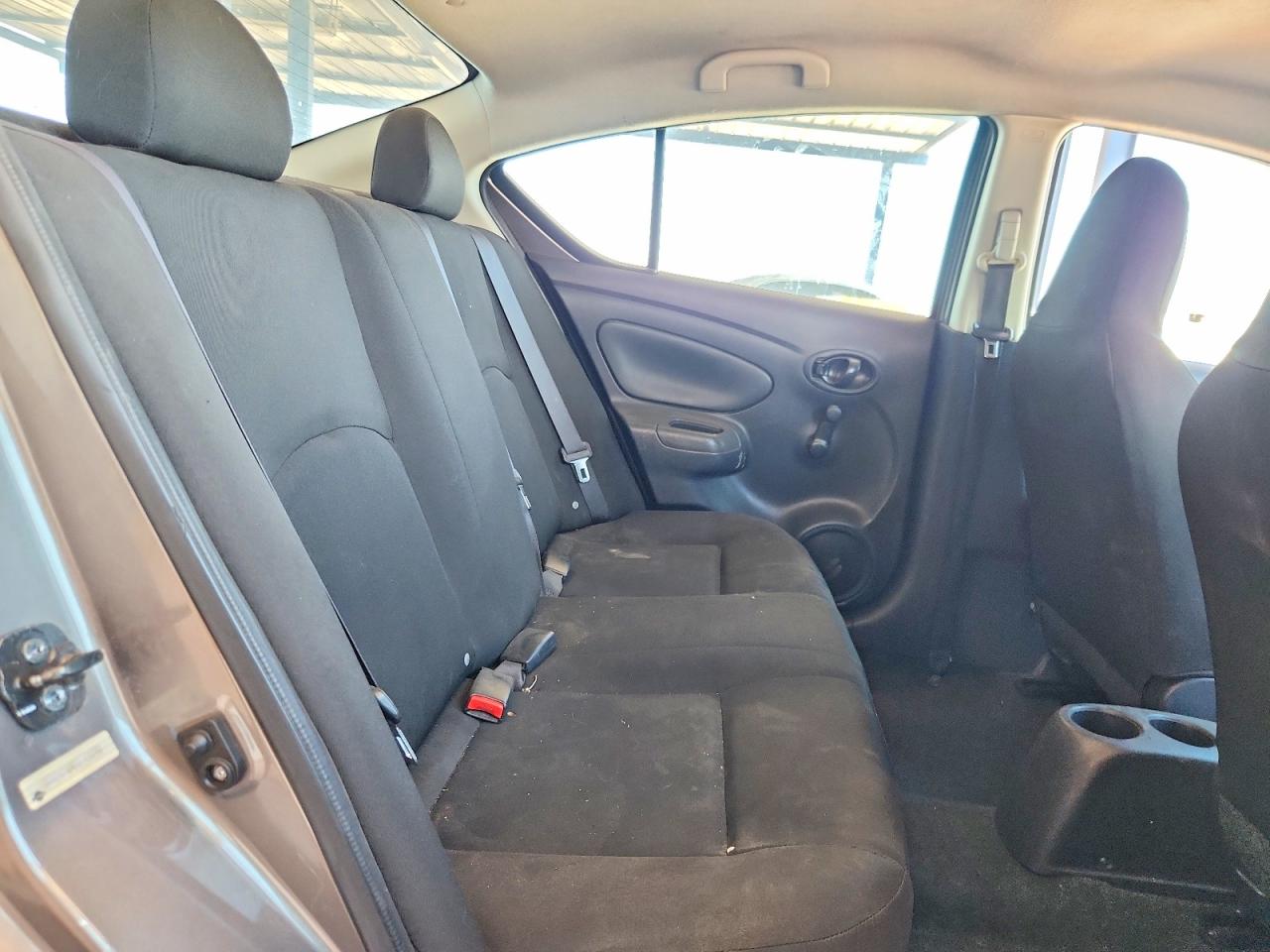 Nissan Versa 1.6 S Plus