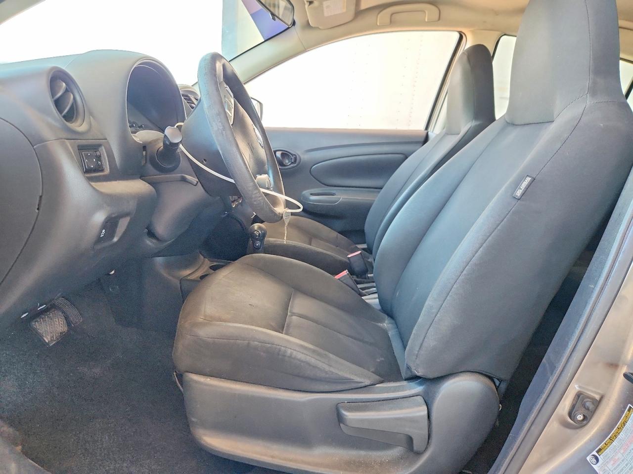 Nissan Versa 1.6 S Plus