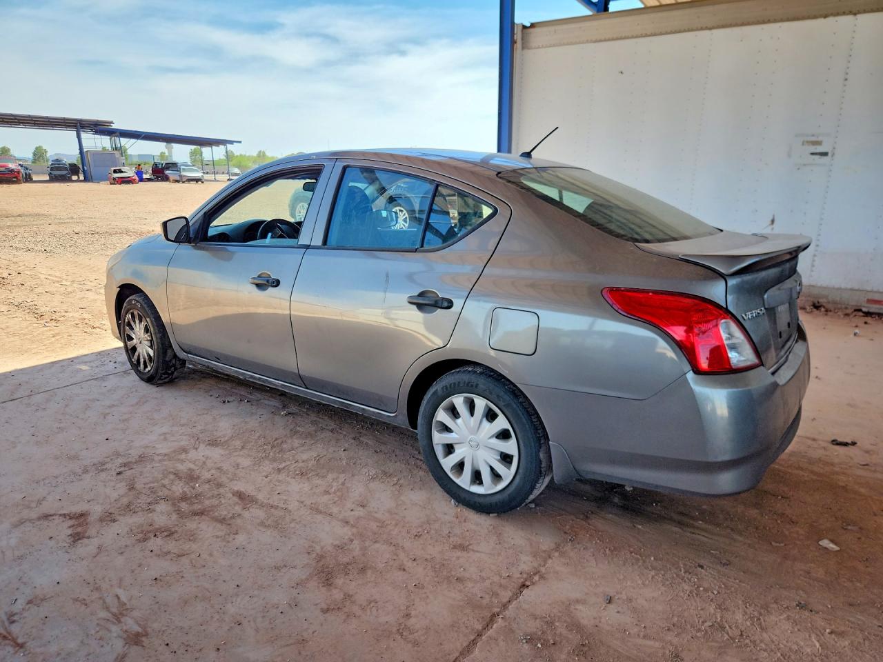 Nissan Versa 1.6 S Plus
