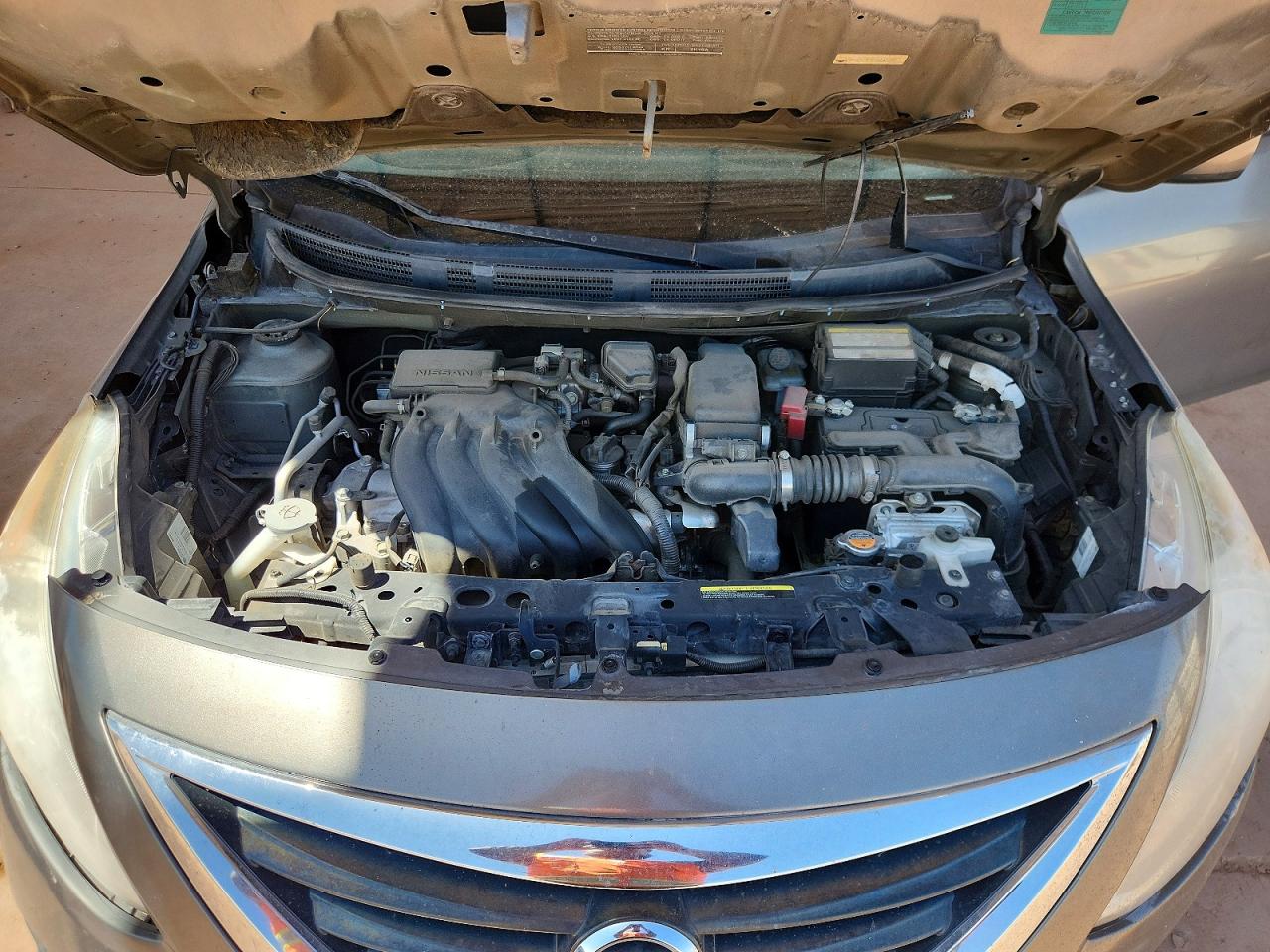 Nissan Versa 1.6 S Plus