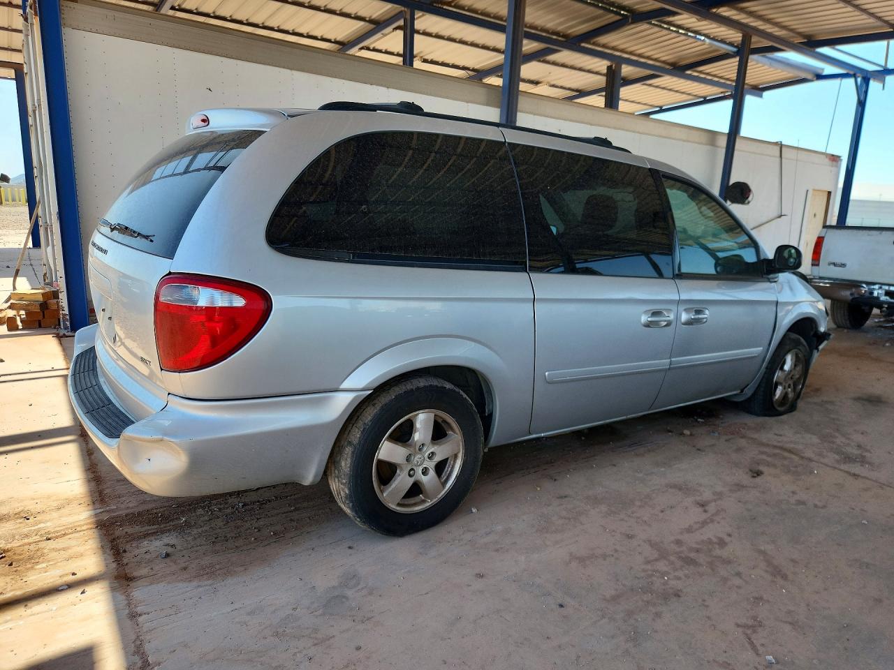 Dodge Caravan Sxt