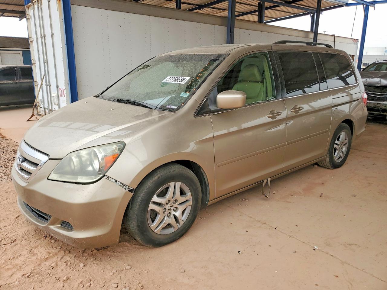 Salvage Honda Odyssey Image
