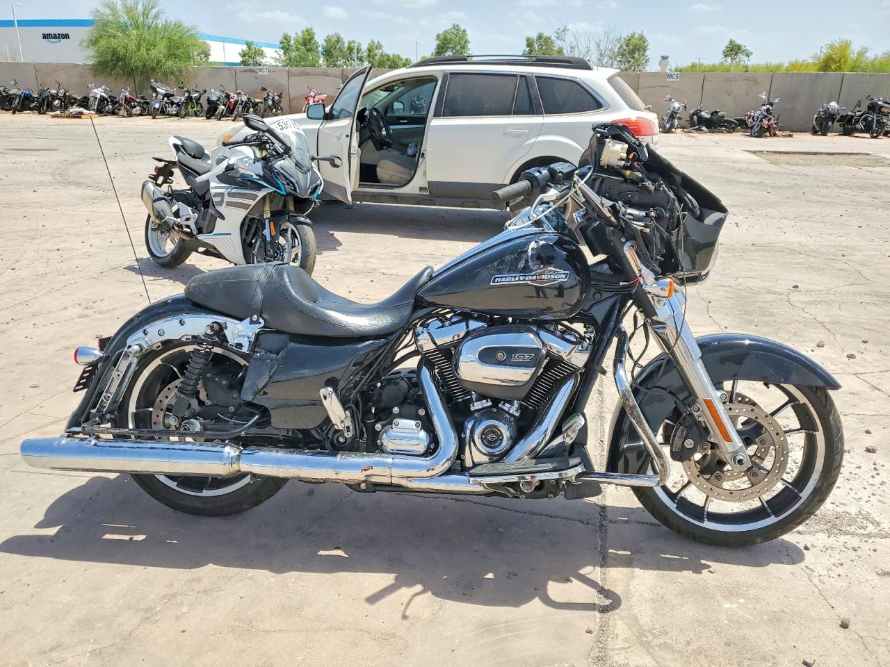 Salvage Harley-Davidson Fl Image