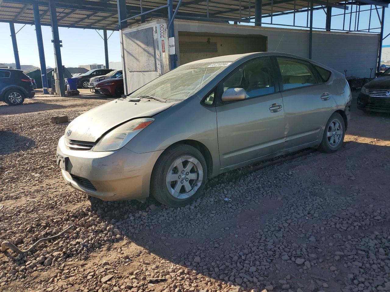 Salvage Toyota Prius Image