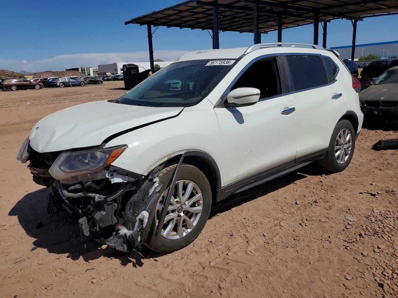 Salvage Nissan Rogue Image