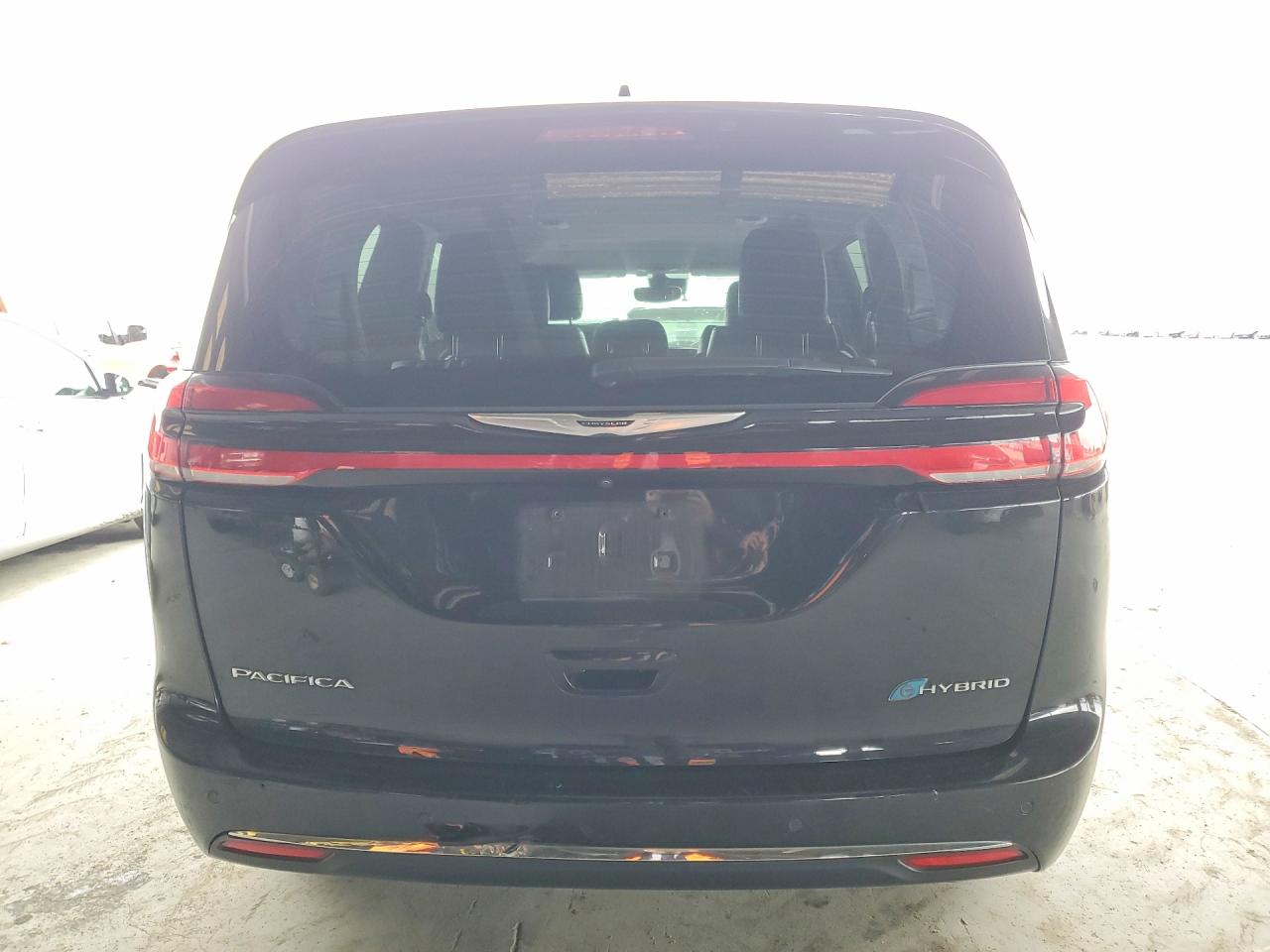 Chrysler Pacifica Hybrid Touring L