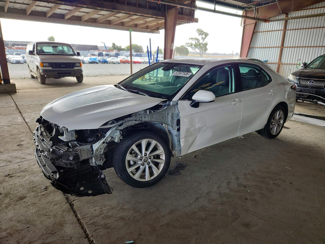 Salvage Toyota Camry Image