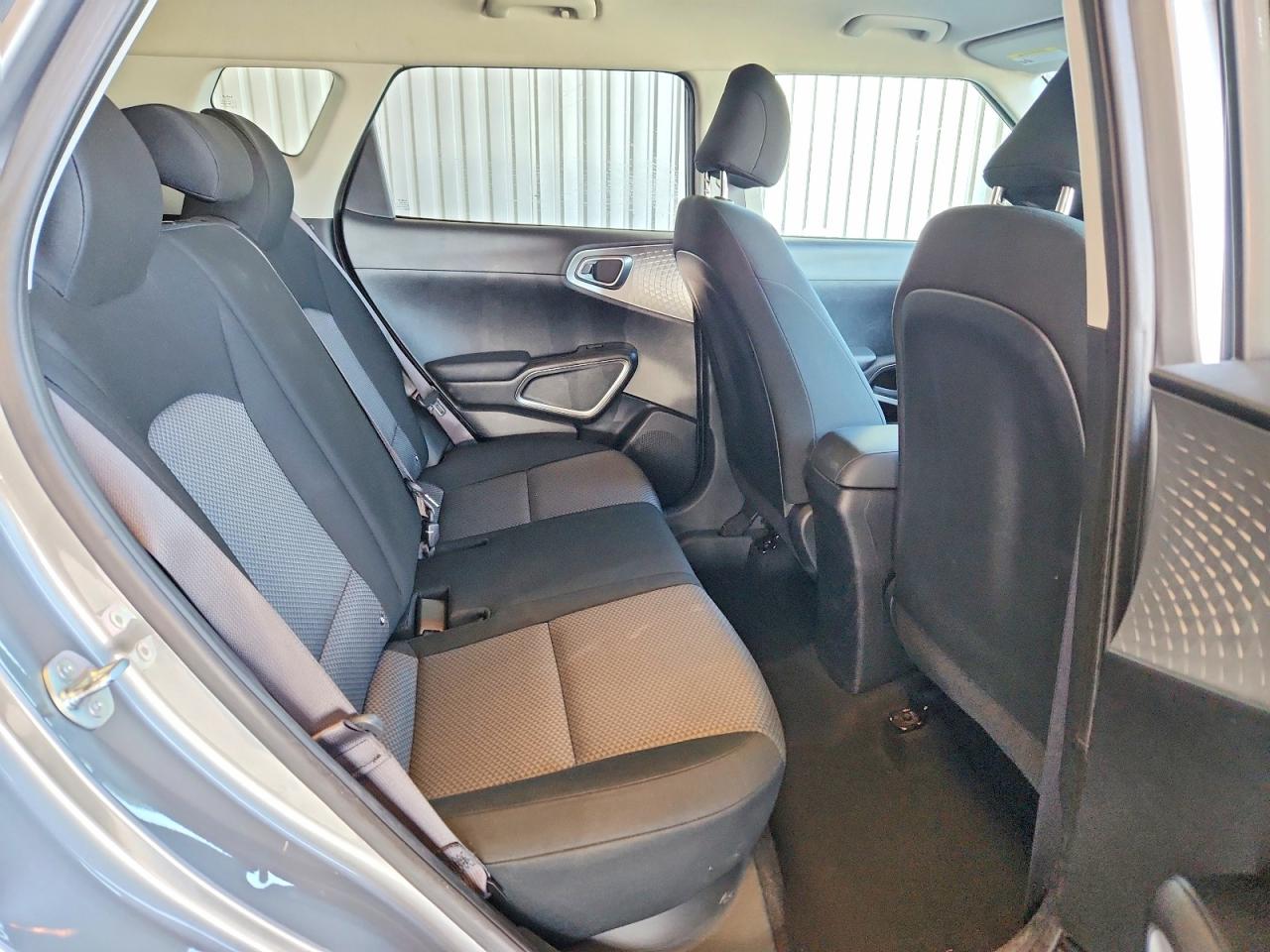 Kia Soul Lx