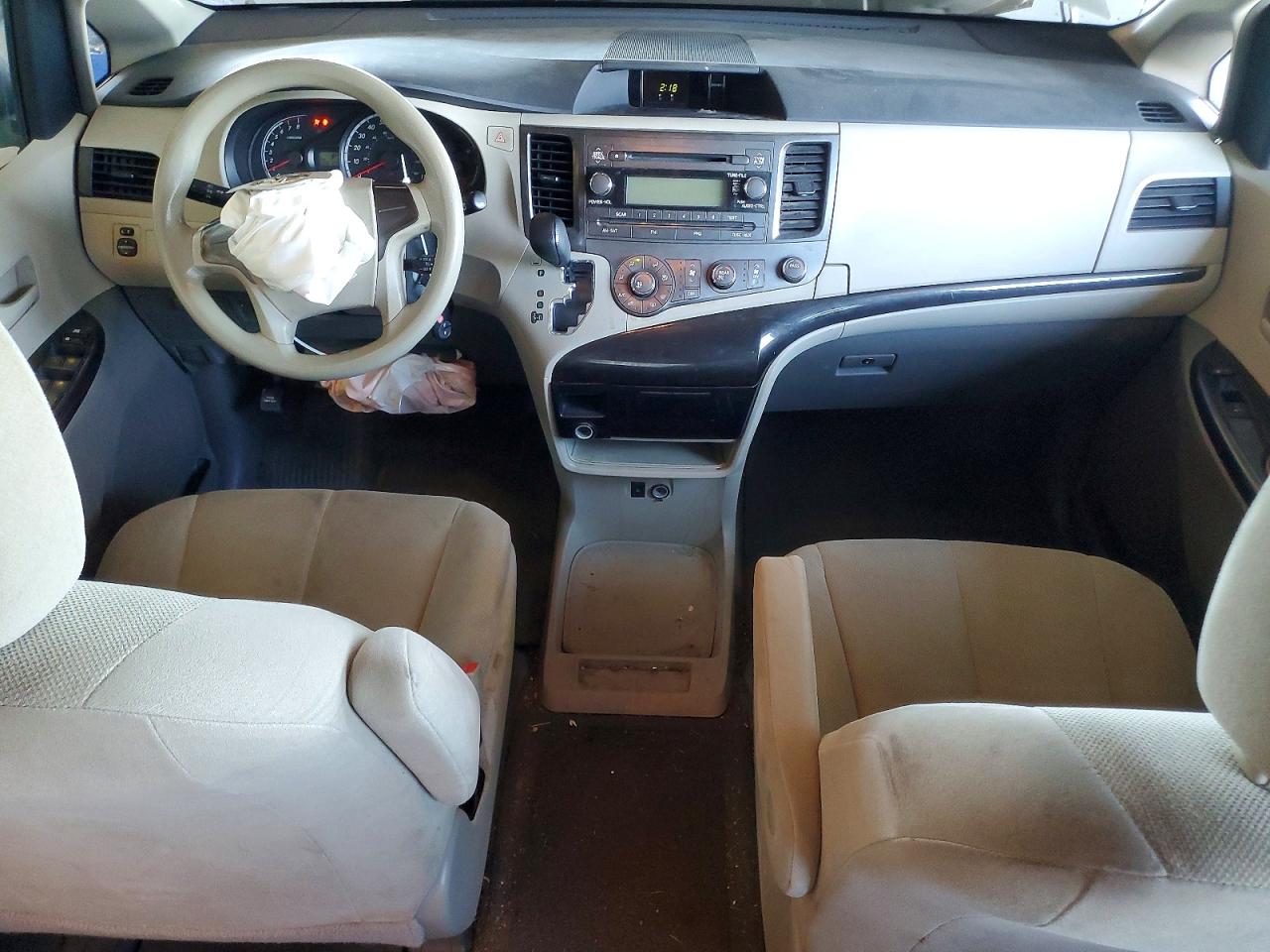 Toyota Sienna L 7-passenger