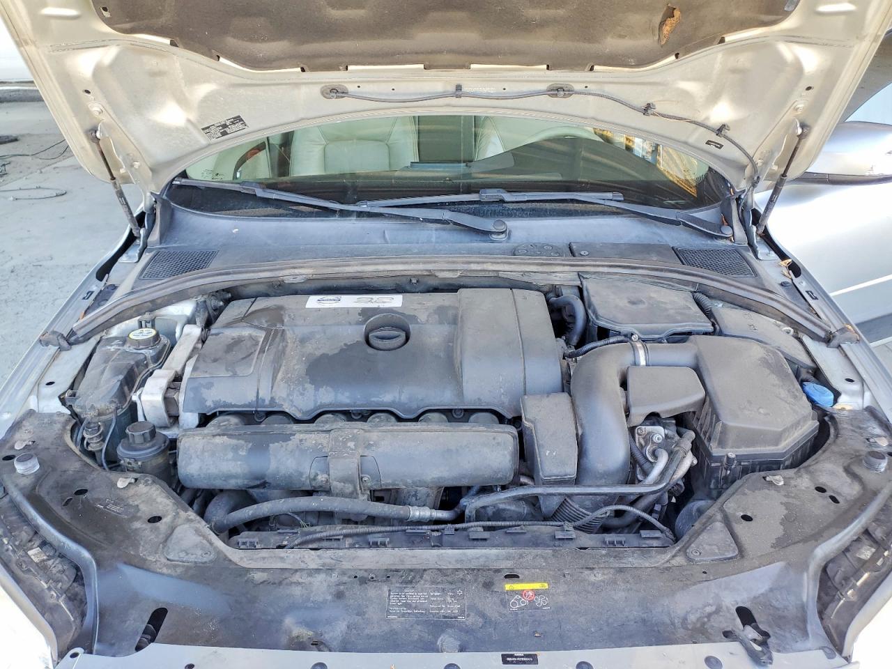 Volvo XC70 3.2