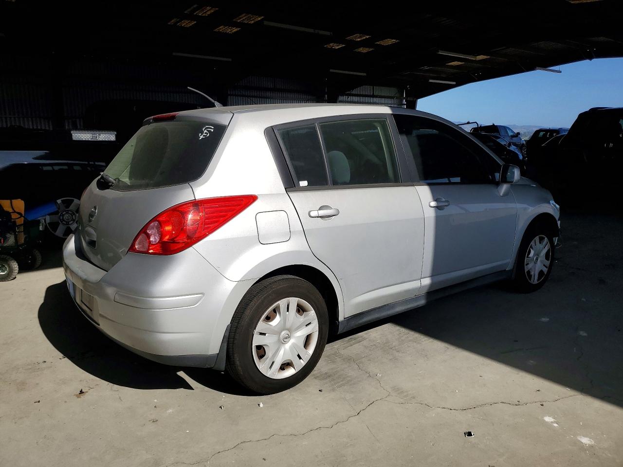 Nissan Versa 1.8 S