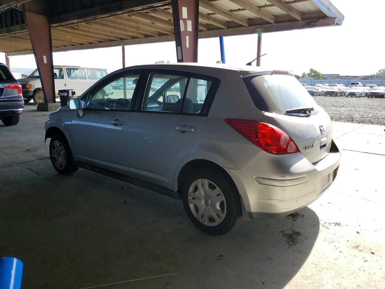 Nissan Versa 1.8 S