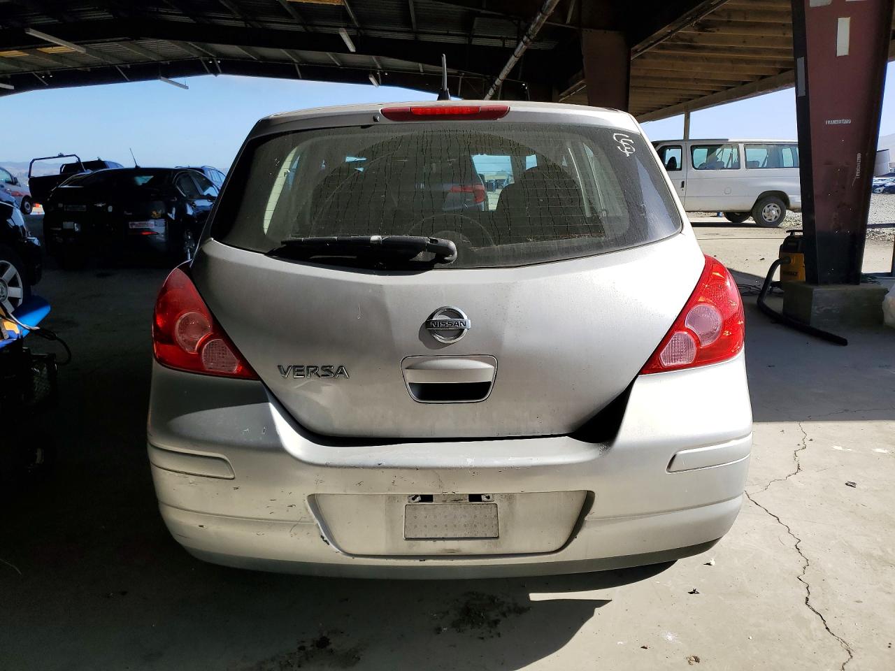 Nissan Versa 1.8 S