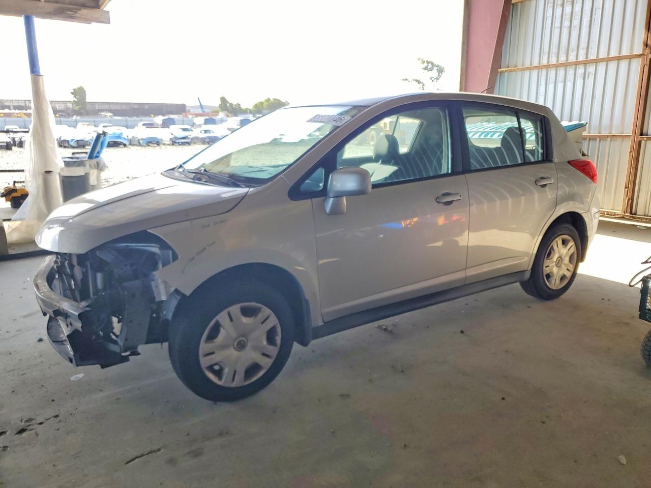 Salvage Nissan Versa Image