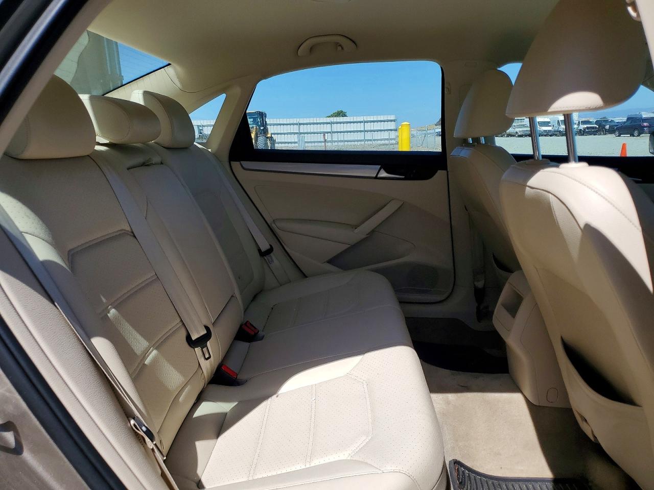 Volkswagen Passat S