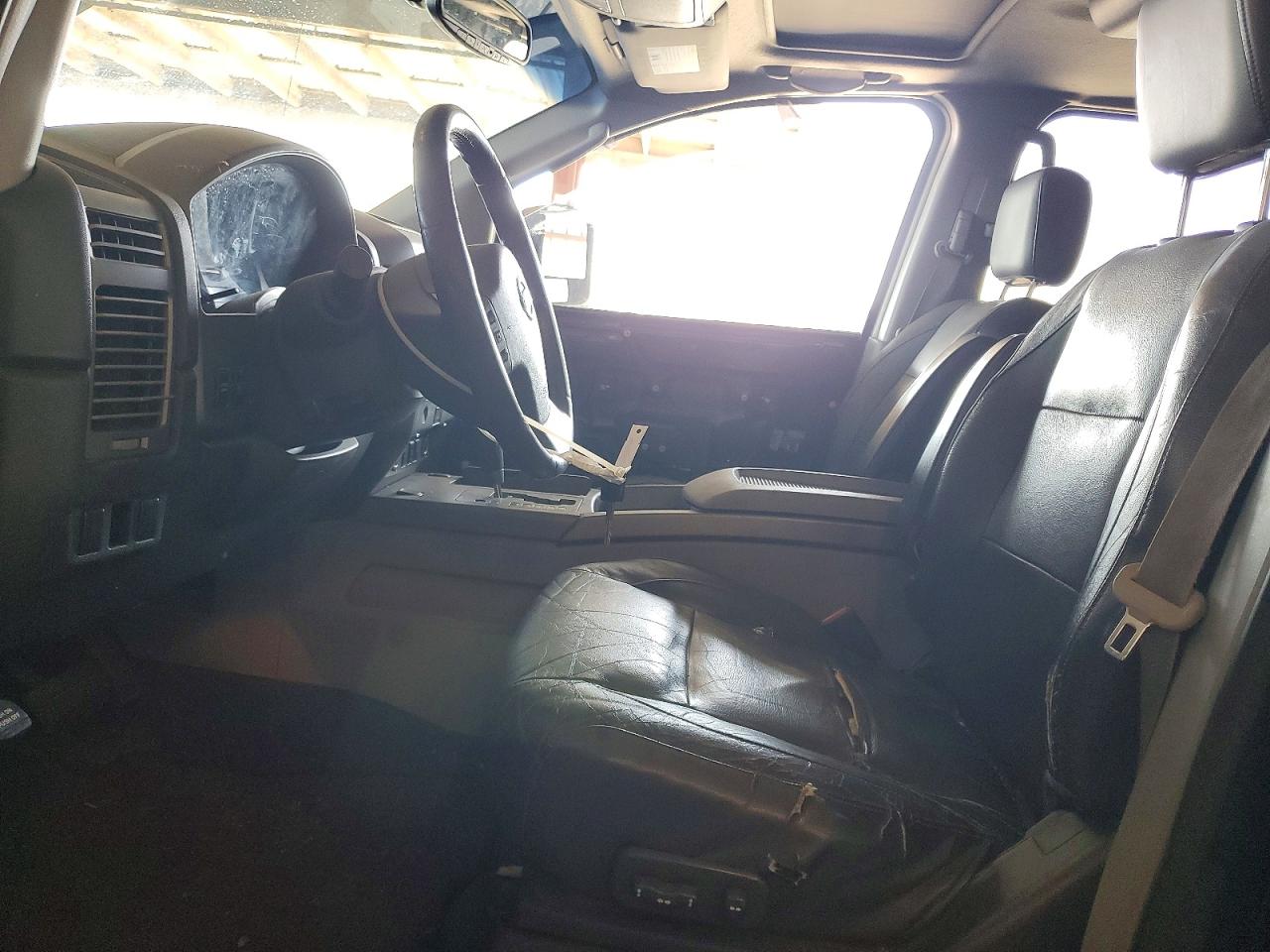 Nissan Titan Xe