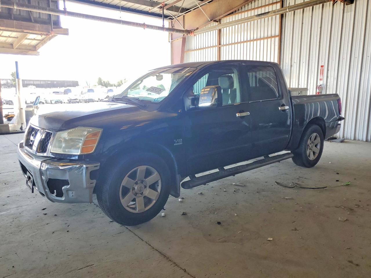 Salvage Nissan Titan Image