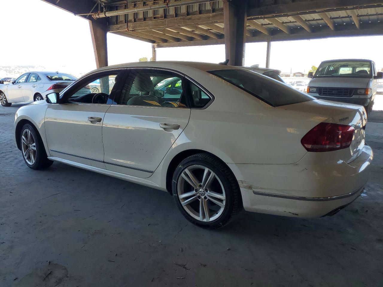 Volkswagen Passat Sel