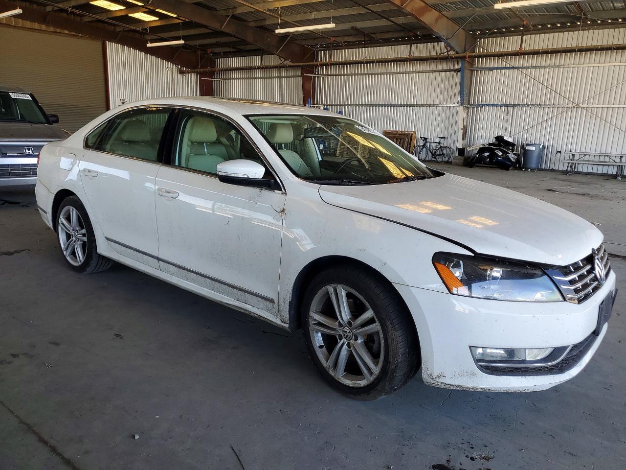 Volkswagen Passat Sel