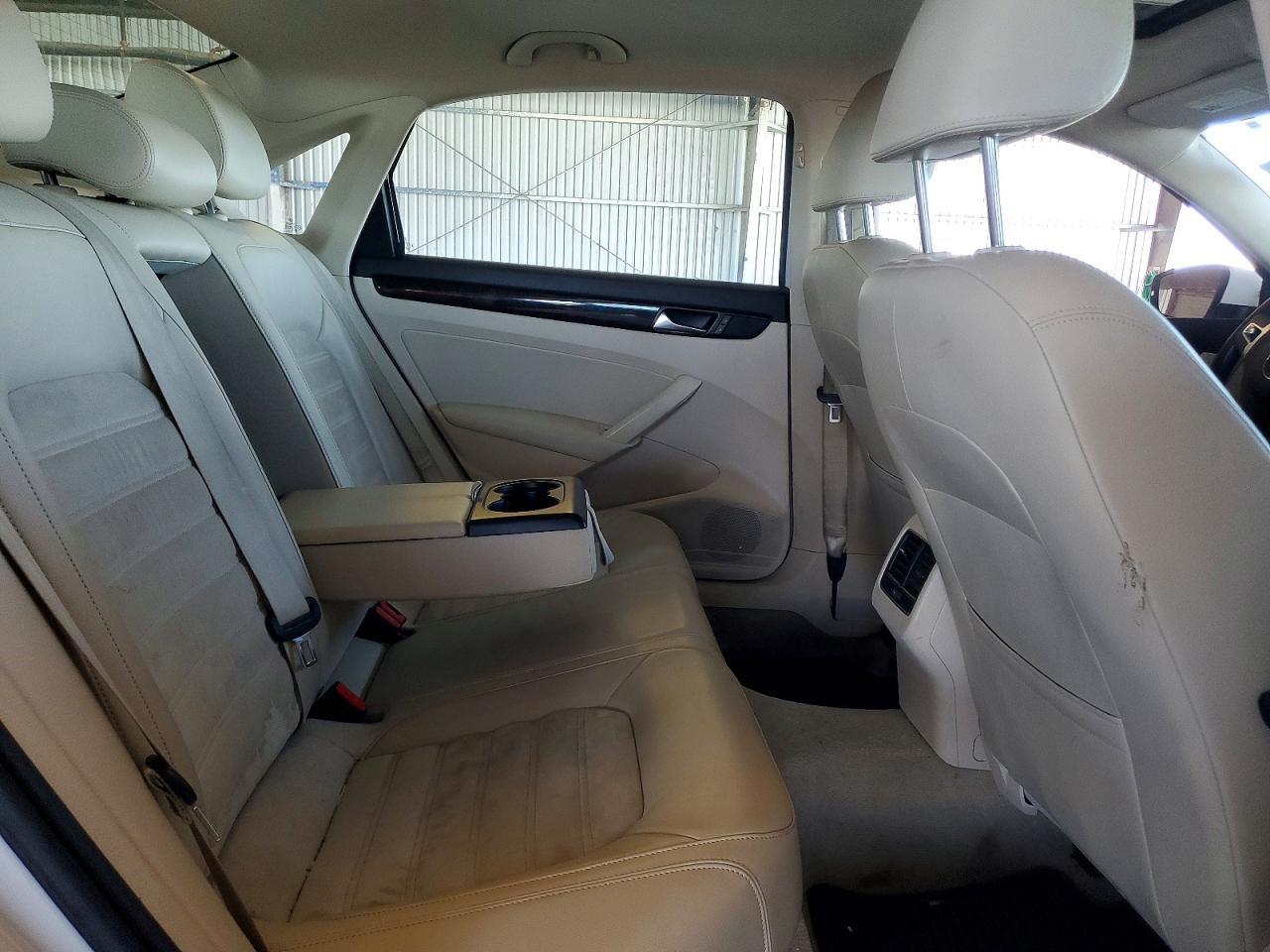 Volkswagen Passat Sel