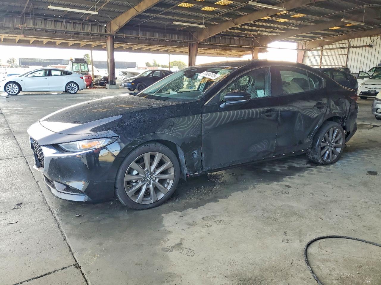 Salvage Mazda 3 Image