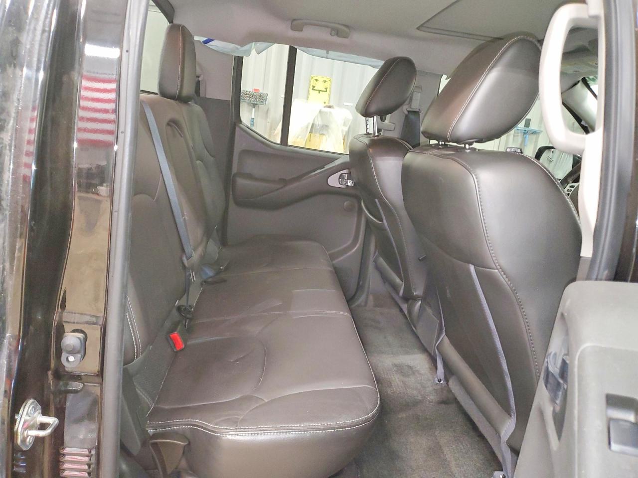 Nissan Frontier Sv