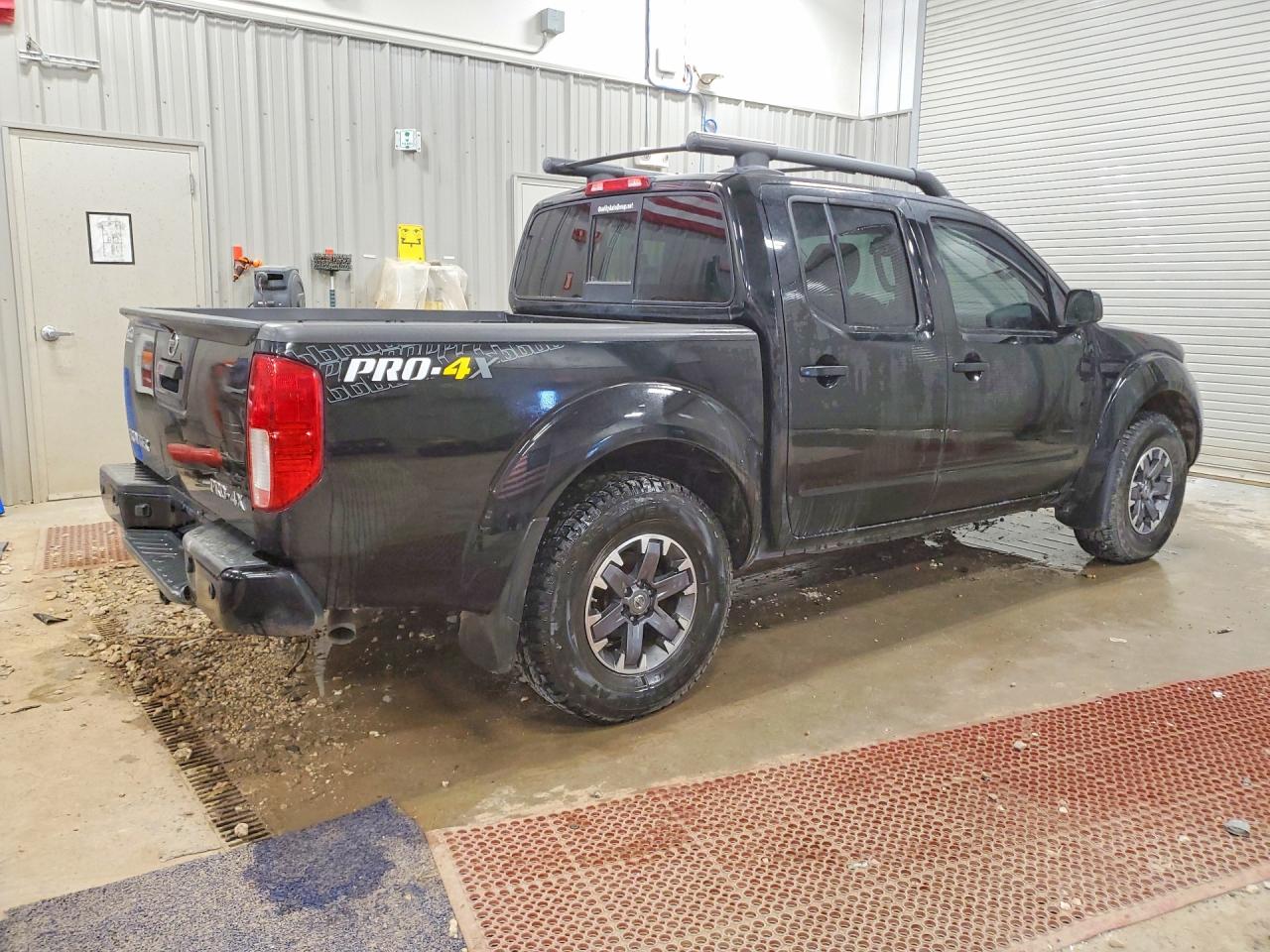 Nissan Frontier Sv