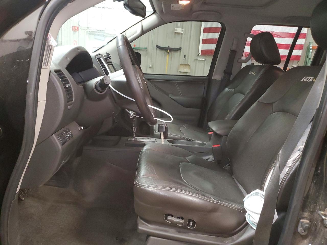 Nissan Frontier Sv