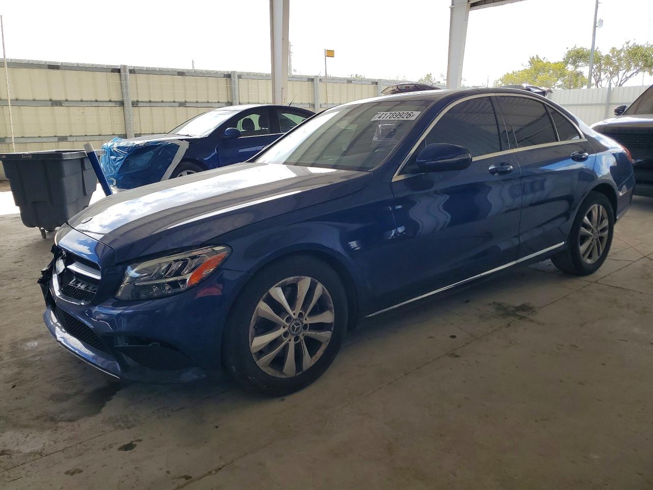 Salvage Mercedes-Benz C-Class Image