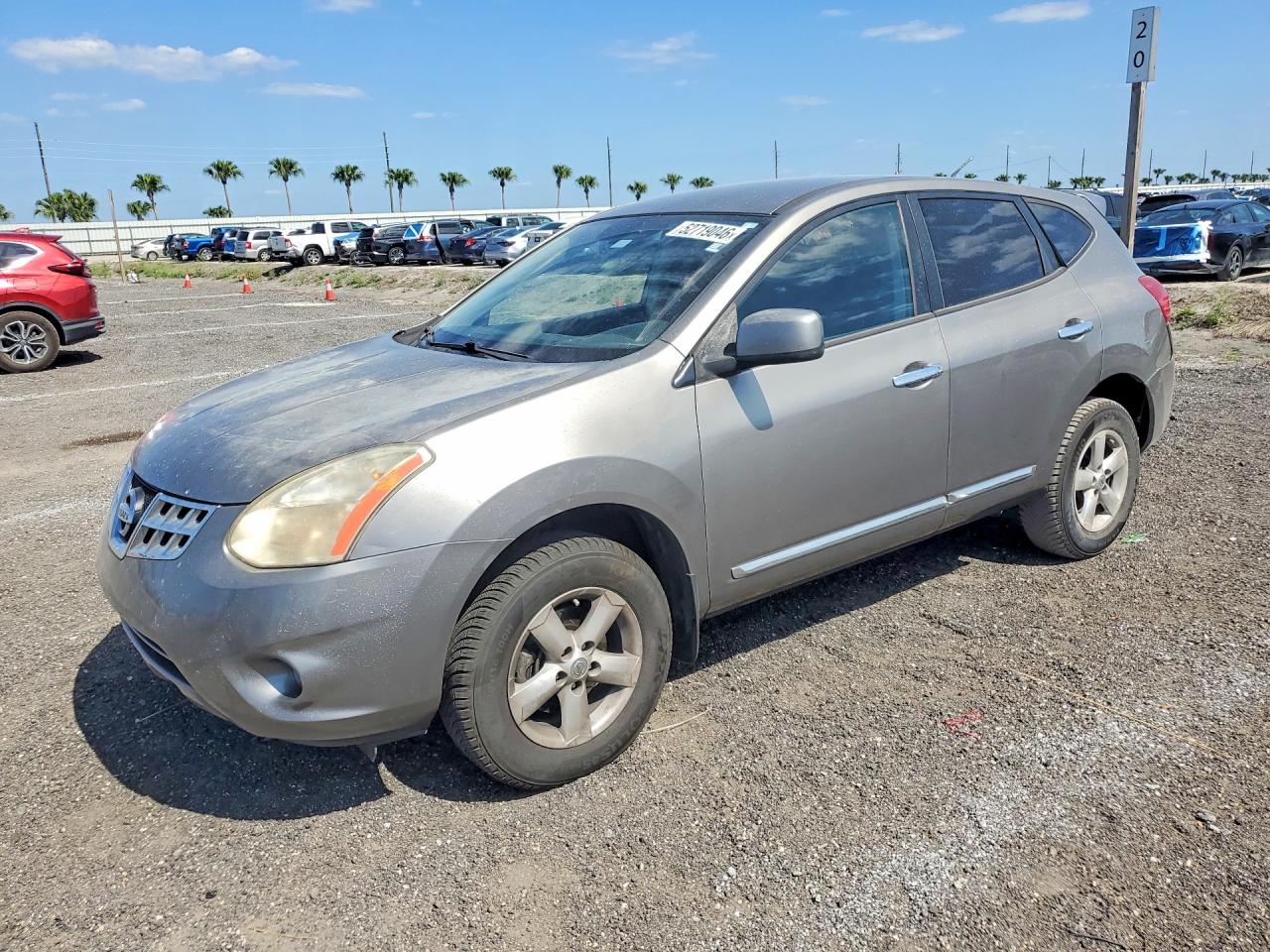 Salvage Nissan Rogue Image