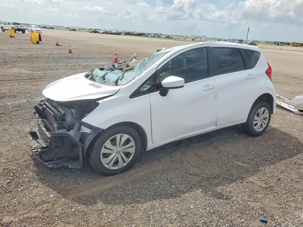 Salvage Nissan Versa Image