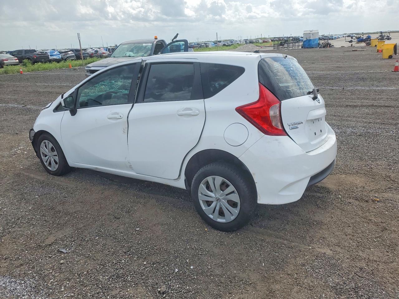 Nissan Versa S Plus
