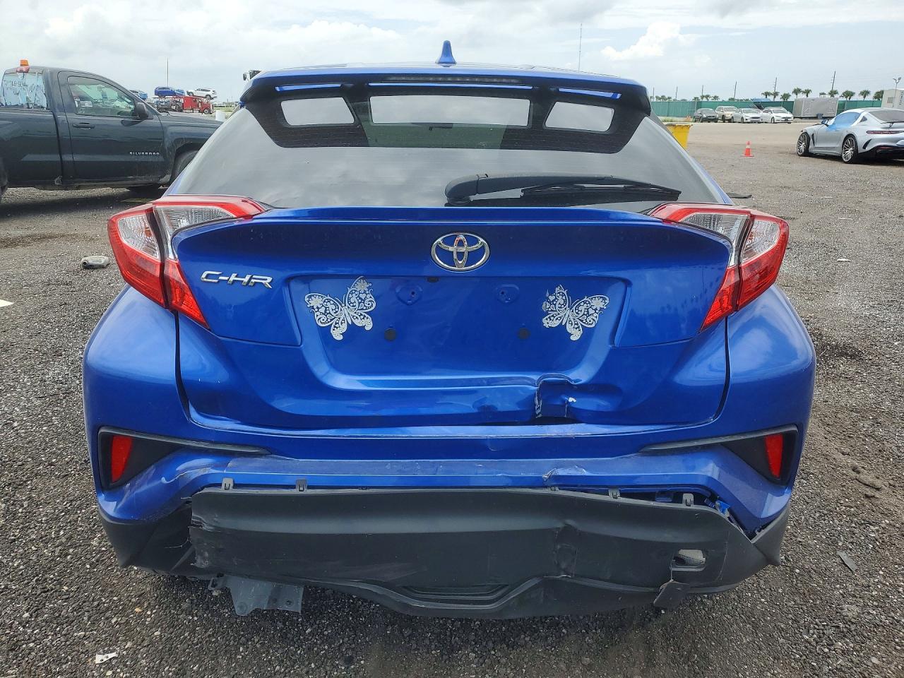 Toyota C-hr Le Le