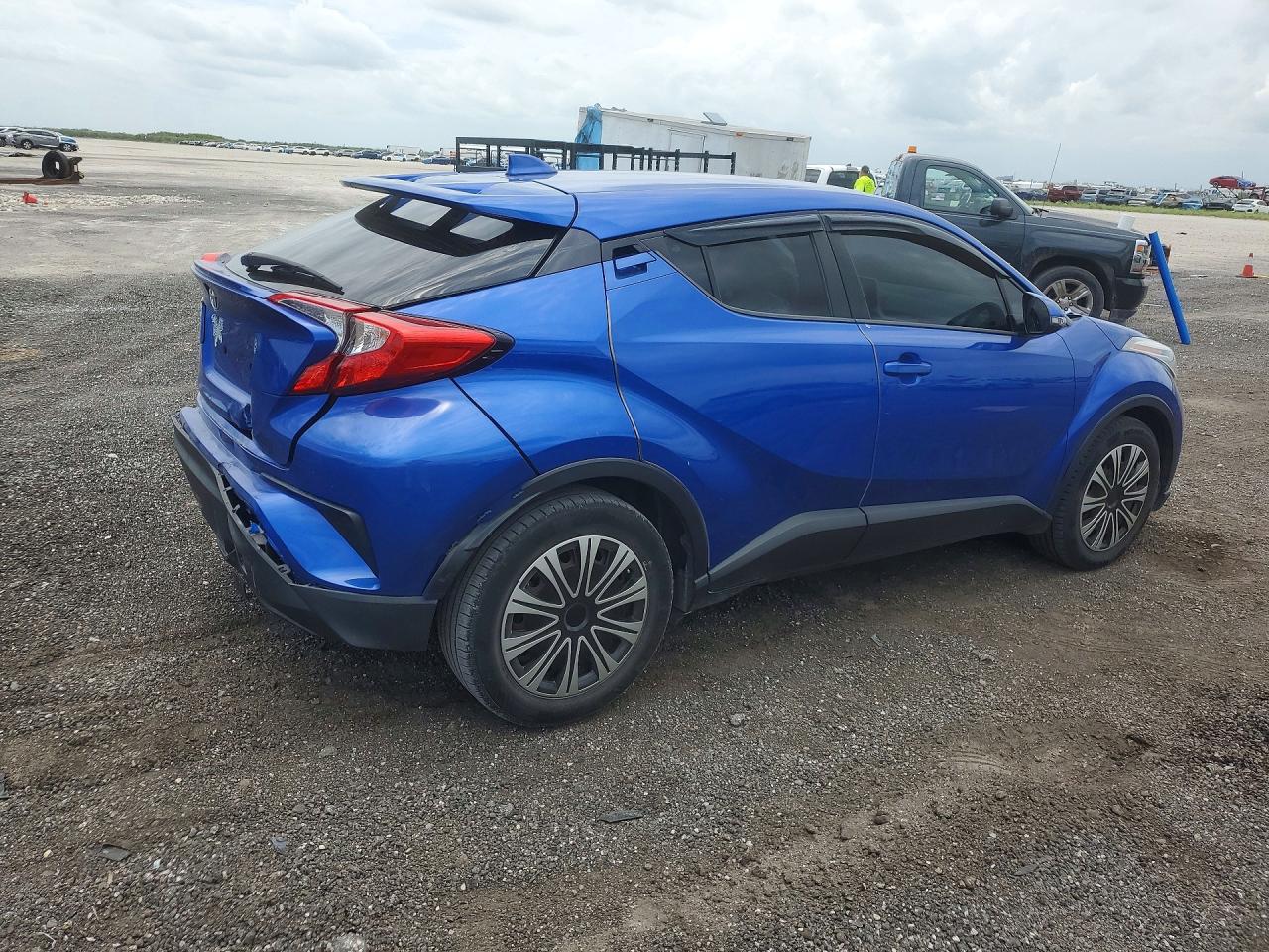 Toyota C-hr Le Le