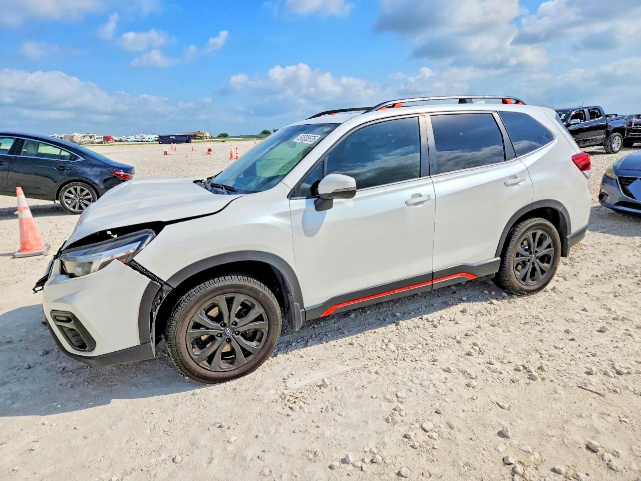 Salvage Subaru Forester Image