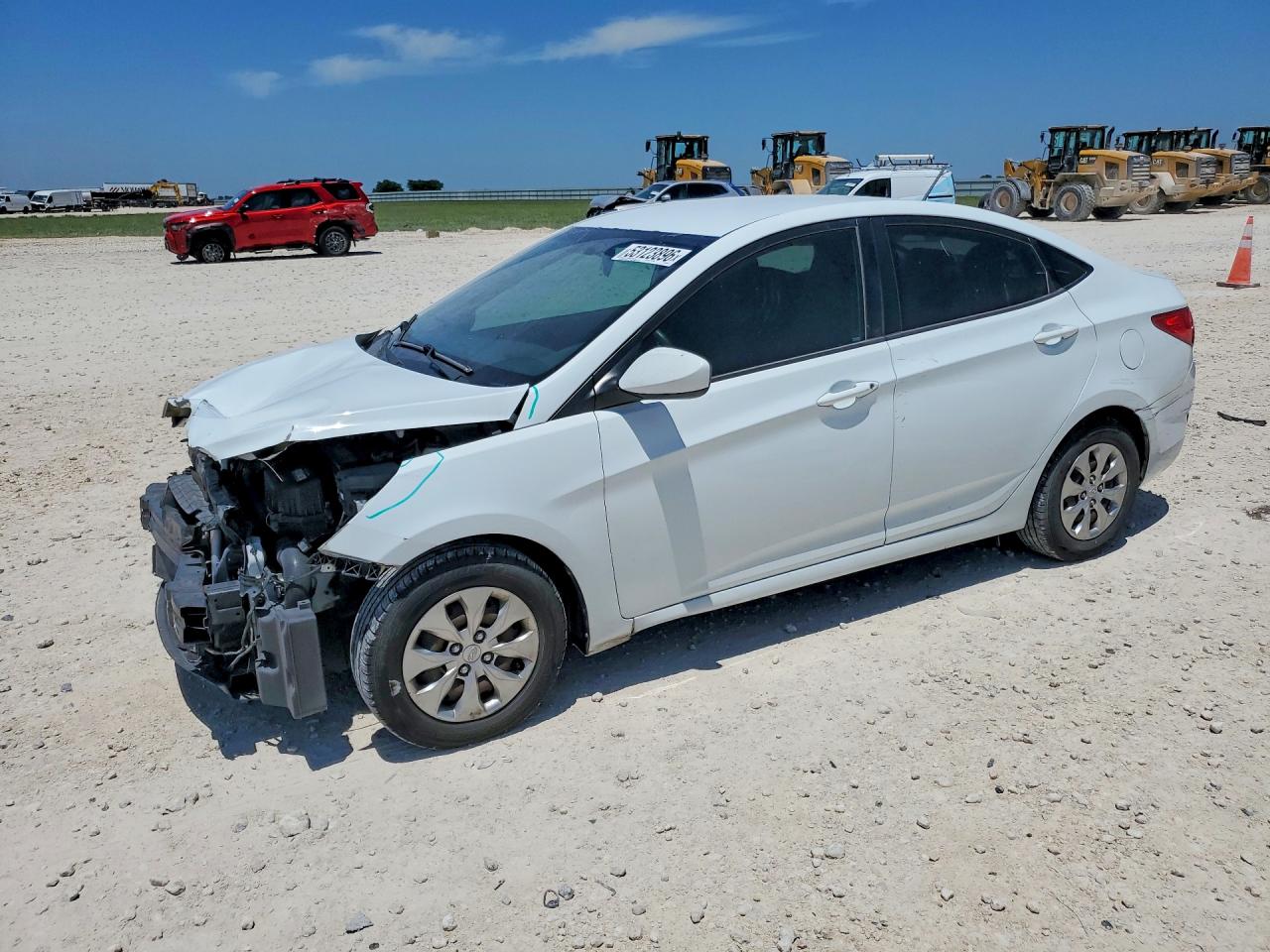 Salvage Hyundai ACCENT Image