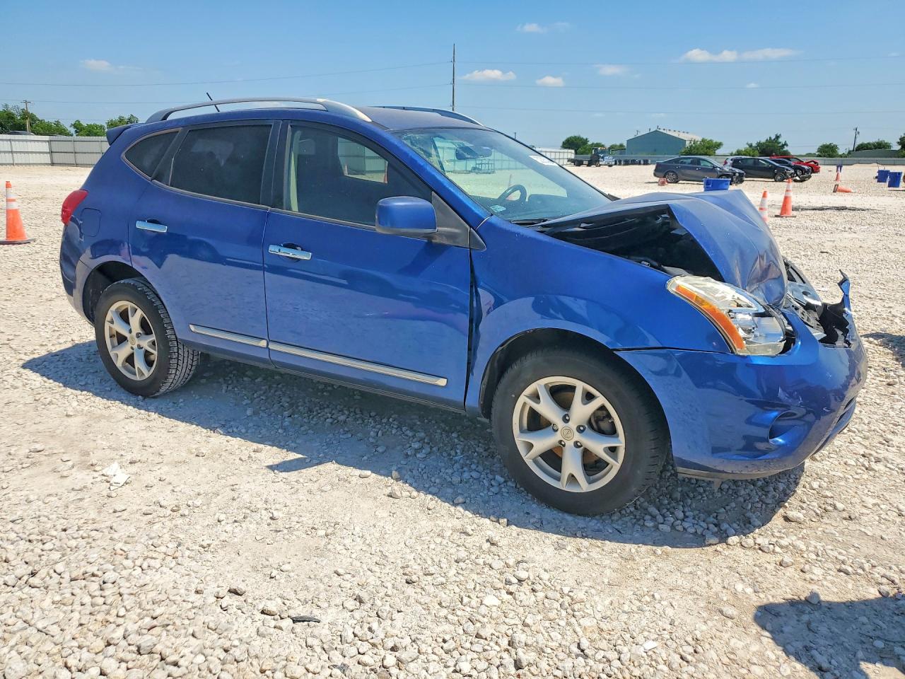 Nissan Rogue S
