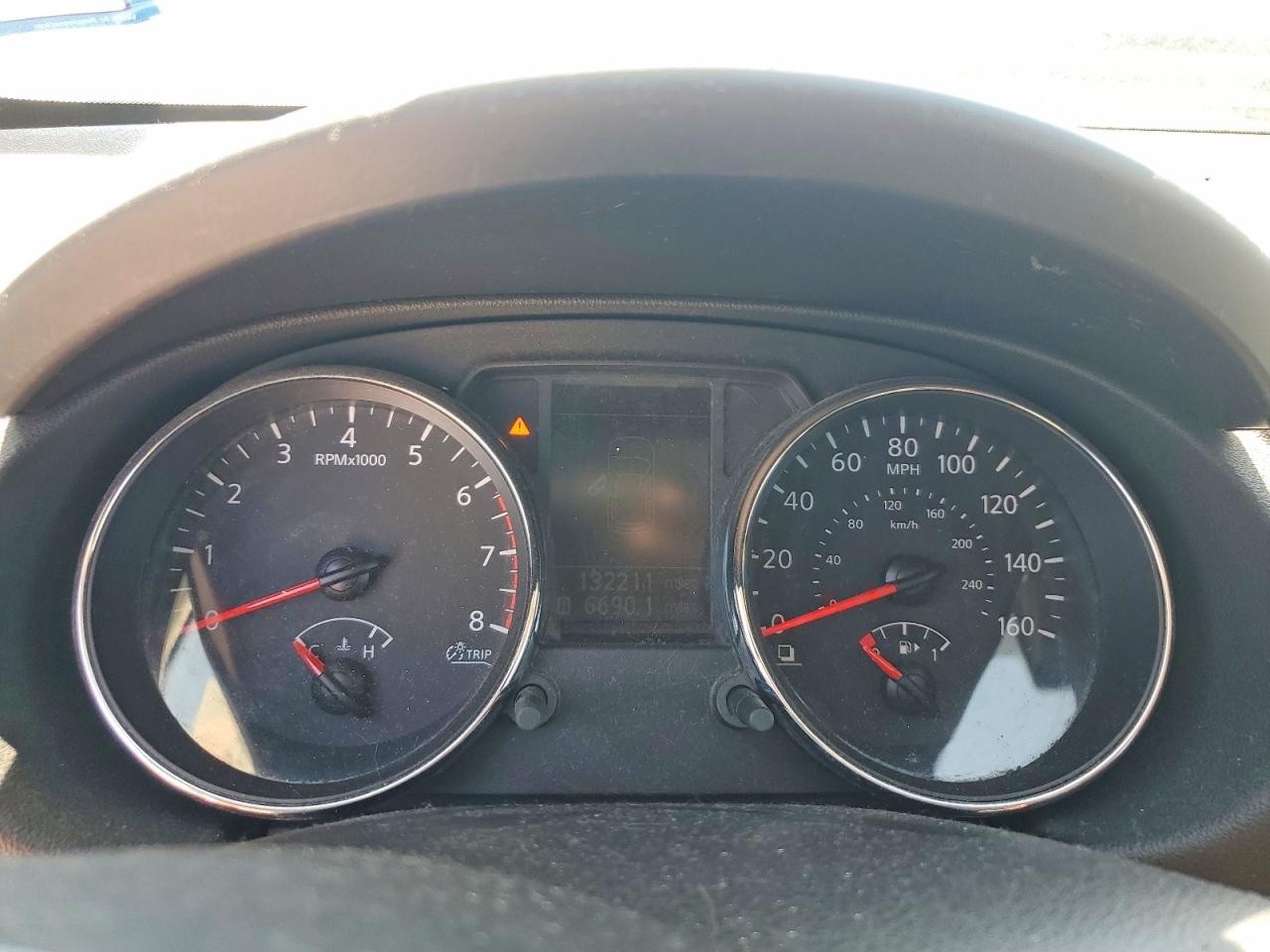 Nissan Rogue S