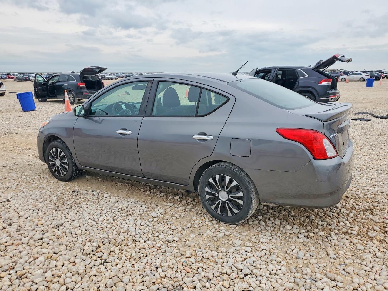 Nissan Versa 1.6 Sv
