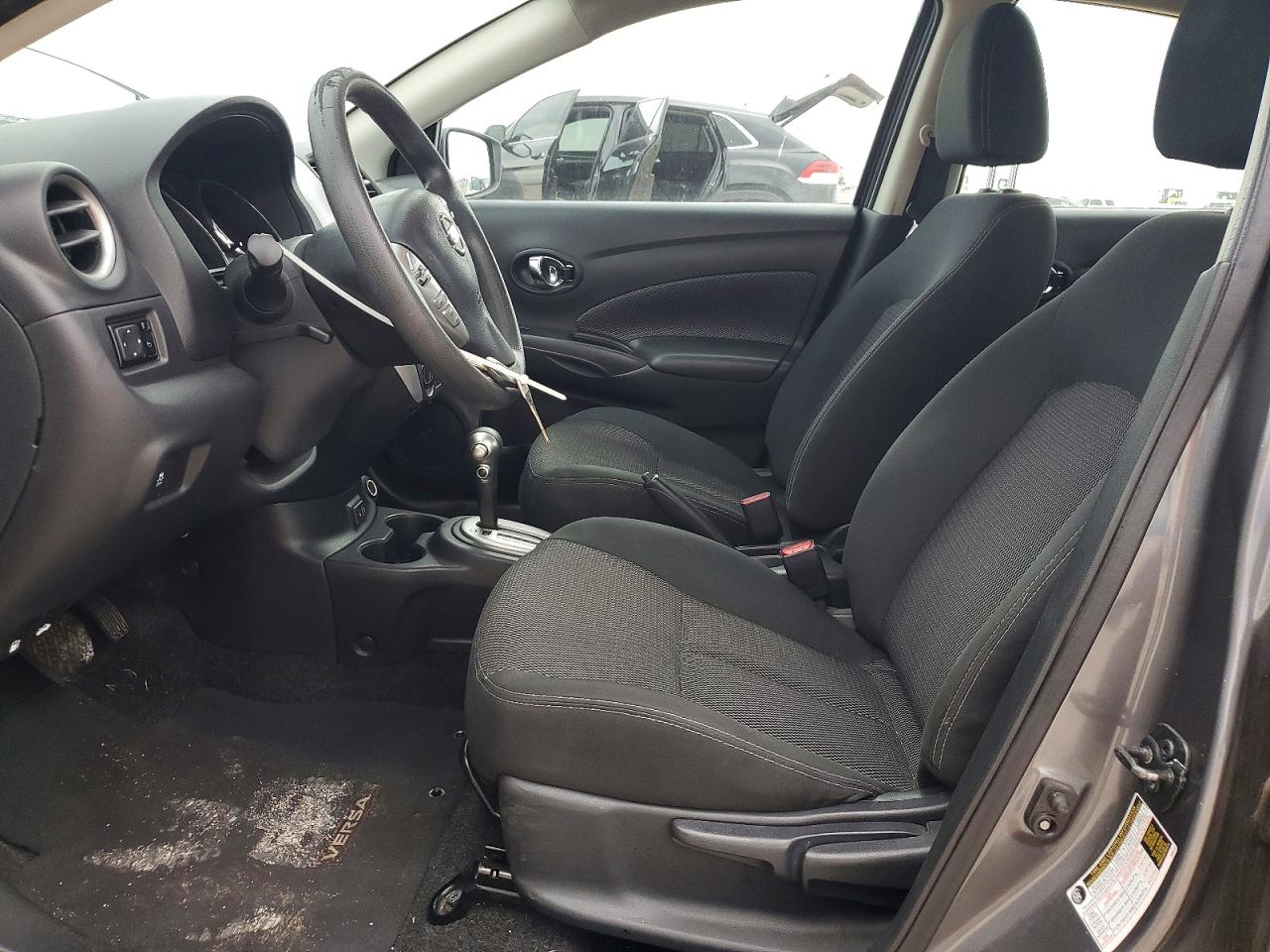 Nissan Versa 1.6 Sv