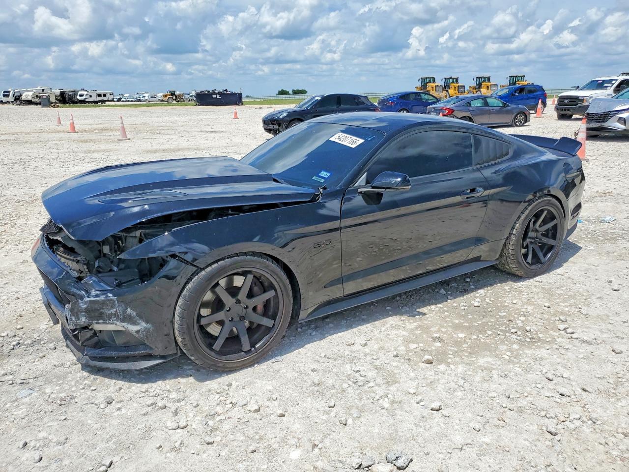 Salvage Ford Mustang Image